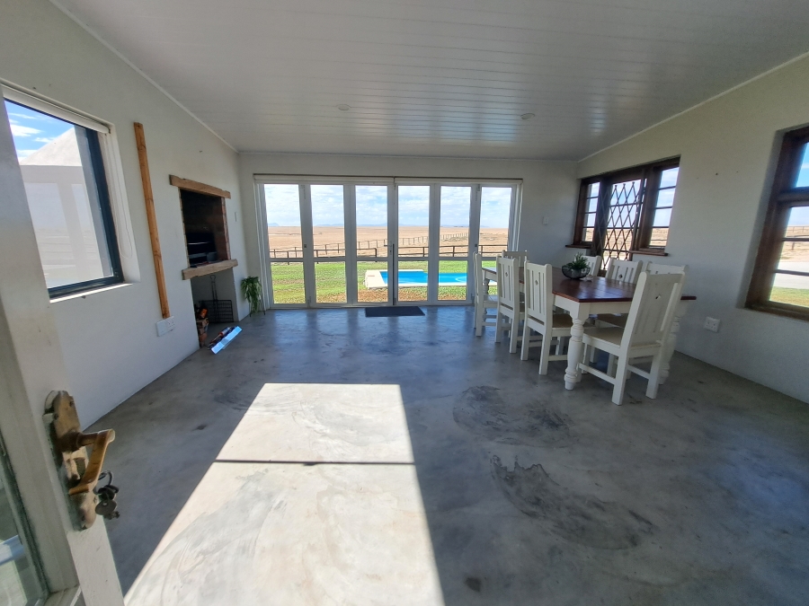 4 Bedroom Property for Sale in Hopefield Rural Western Cape